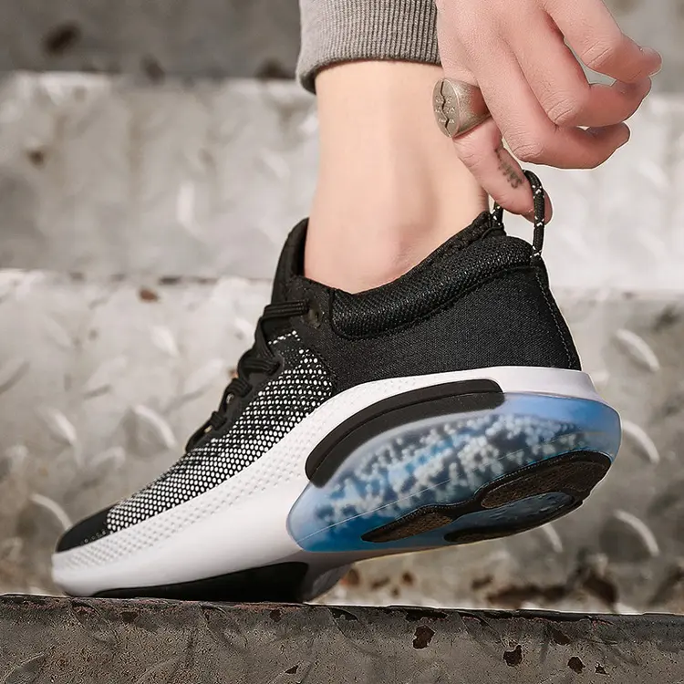 Wholesale Custom Logo Breathable Unique Sole Design Jogging Unisex Sneaker Men's Running Shoes Air